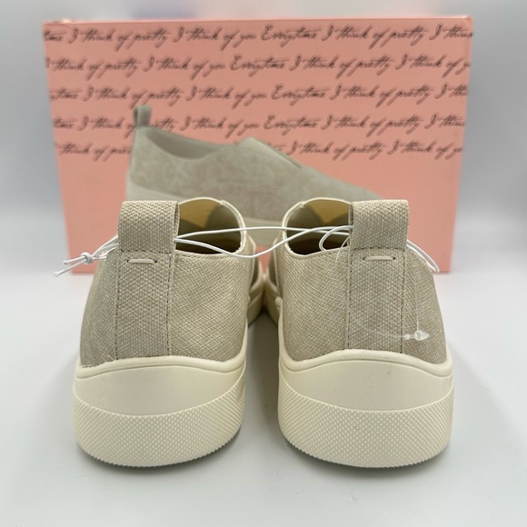 Kensie‎ Salia Beige Slip-On Sneakers Women’s Size 8 NIB - Picture 3 of 8